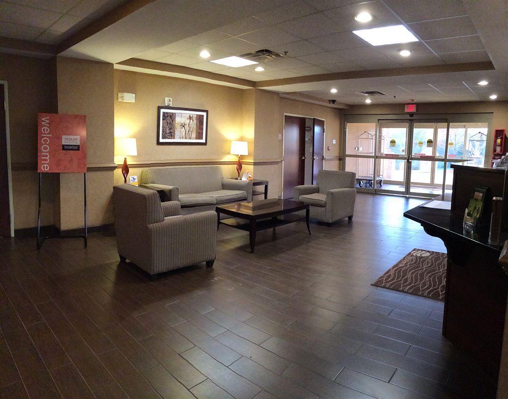 Comfort Inn & Suites Christiansburg I-81 Esterno foto