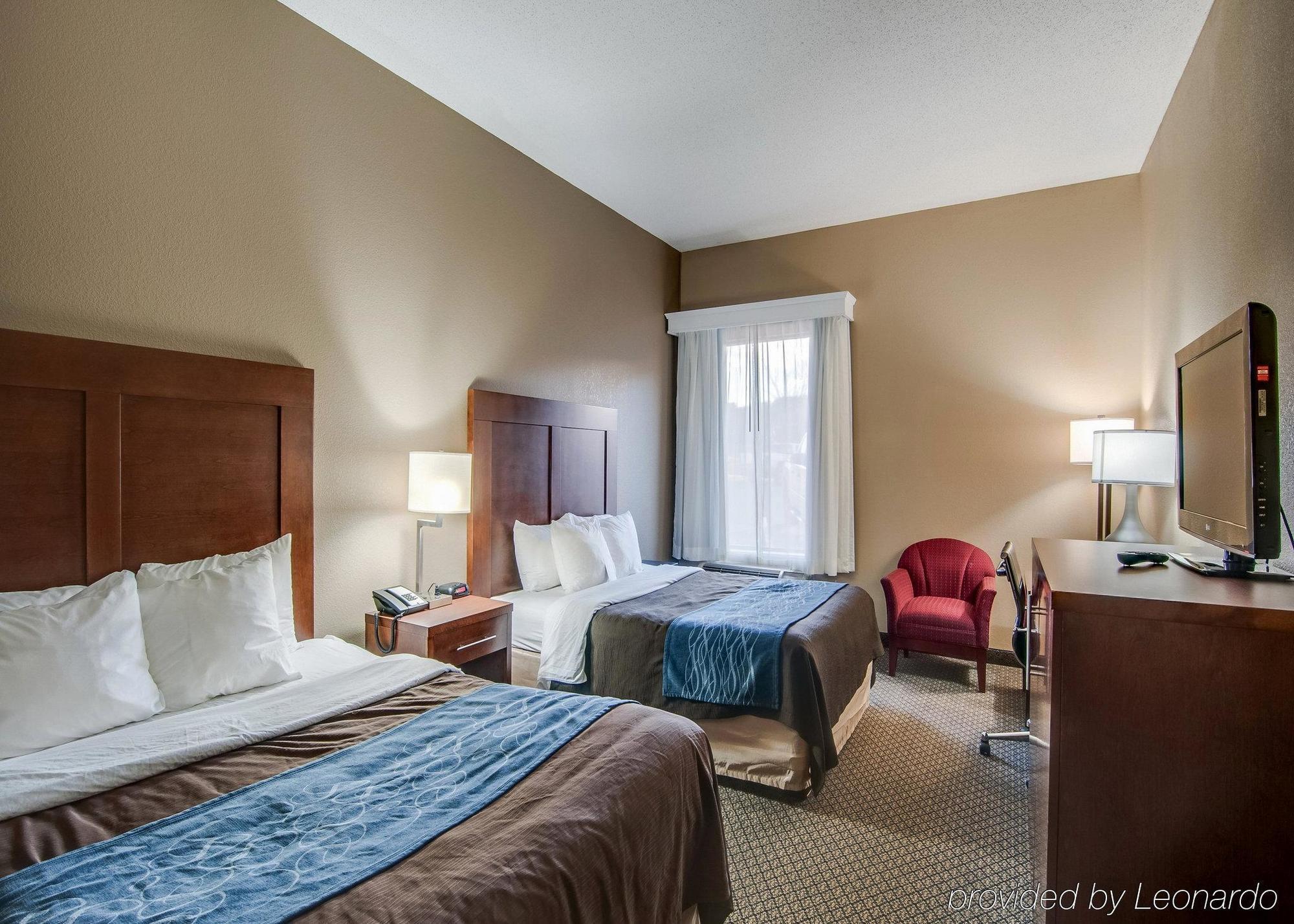 Comfort Inn & Suites Christiansburg I-81 Esterno foto