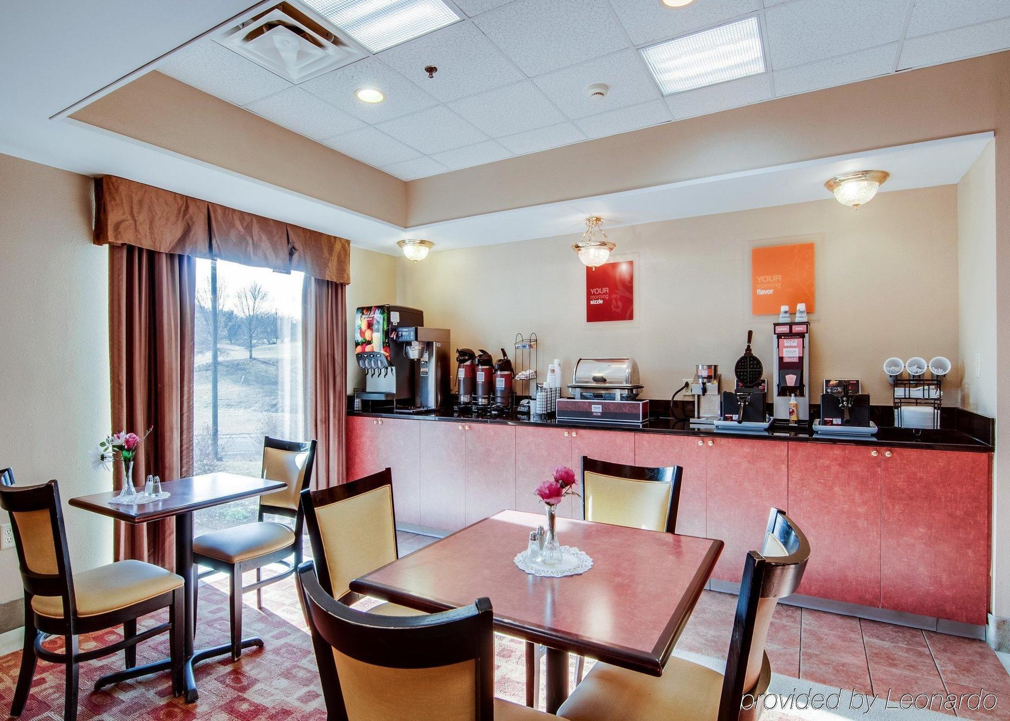 Comfort Inn & Suites Christiansburg I-81 Esterno foto