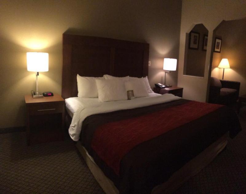 Comfort Inn & Suites Christiansburg I-81 Esterno foto