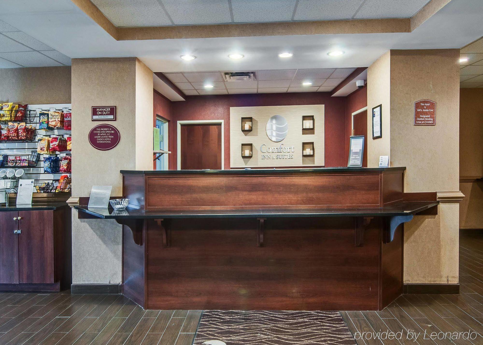 Comfort Inn & Suites Christiansburg I-81 Esterno foto